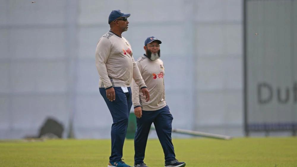 Bangladesh head coach expects Australia 'to come harder at us' in second Test