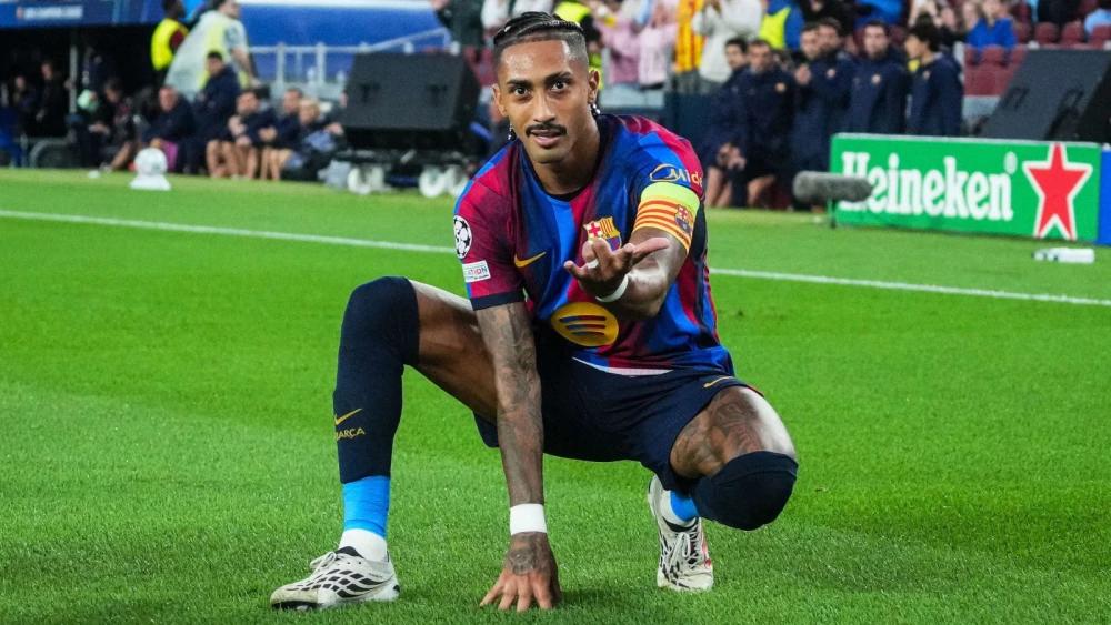 Rampant Raphinha nets brace as Barcelona crush Feyenoord