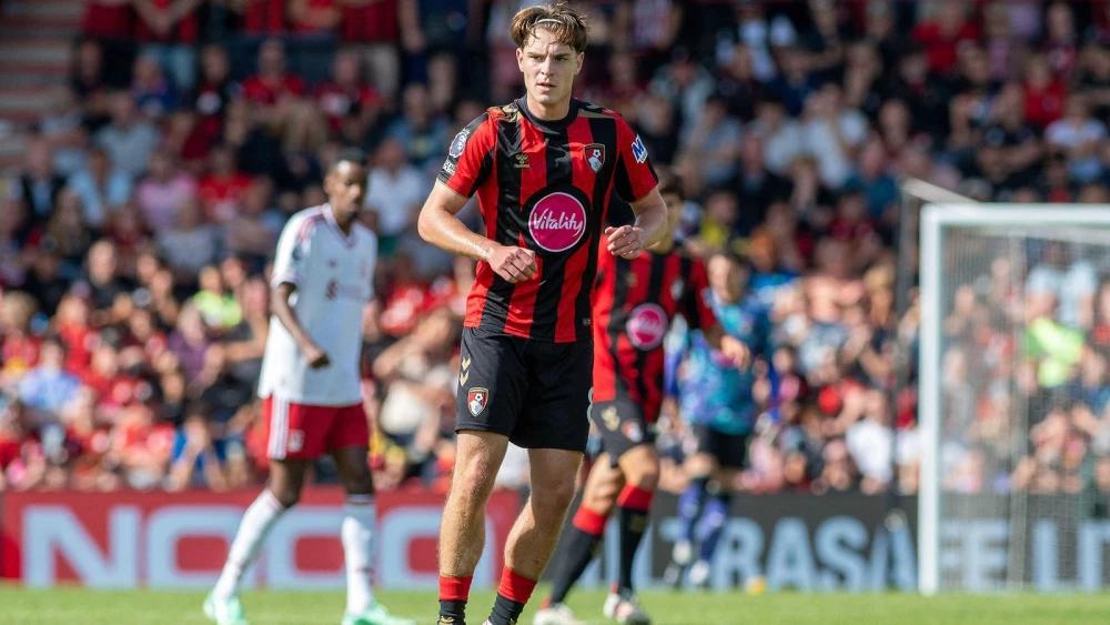 Chelsea consider Premier League duo after Enzo Fernandez departure