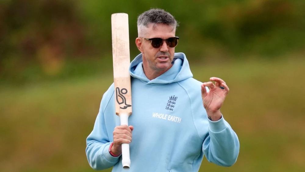 Kevin Pietersen reveals talks to join England Test squad in mentoring role